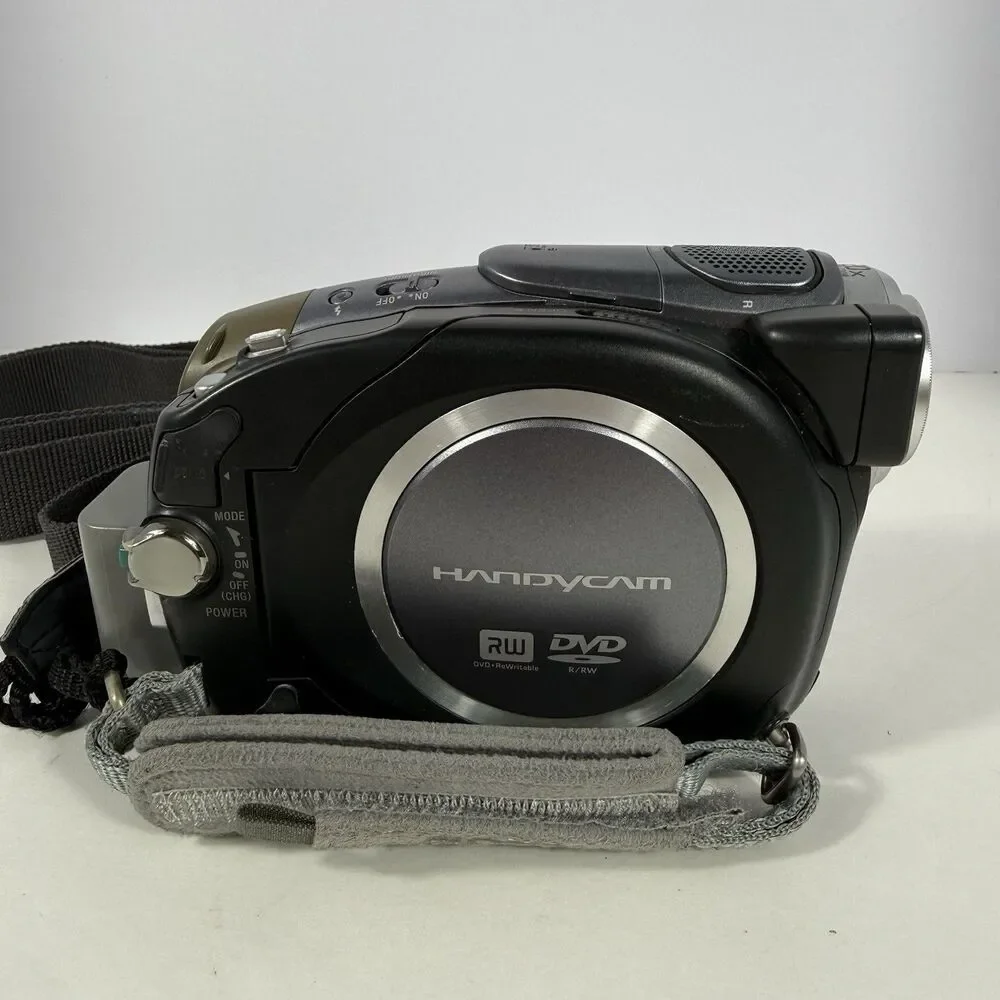 Sony Handycam DCR-DVD403 Video Camera Camcorder 120x Zoom Charger & Batteries